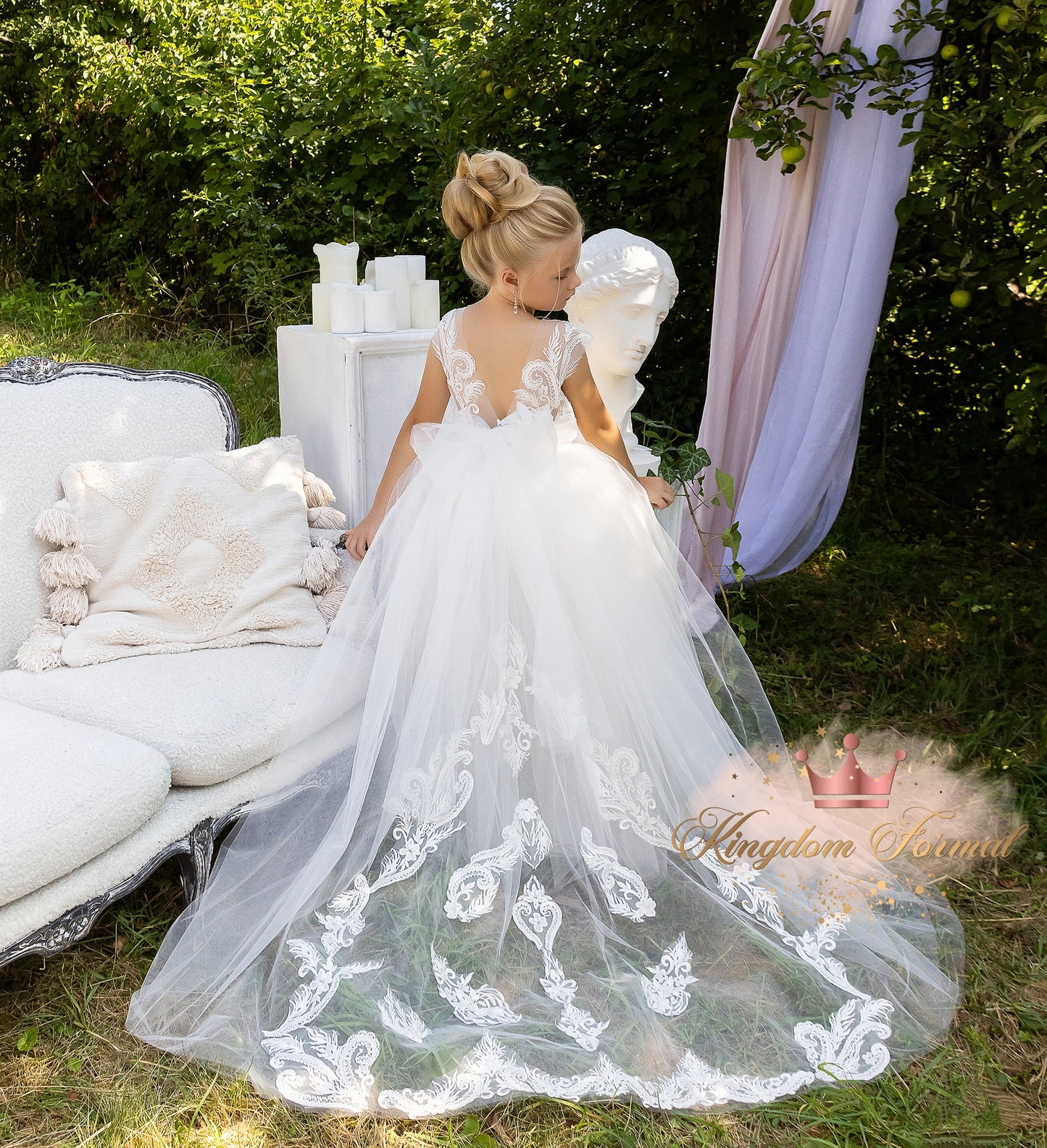 The Nyura Gown w/Detachable Train