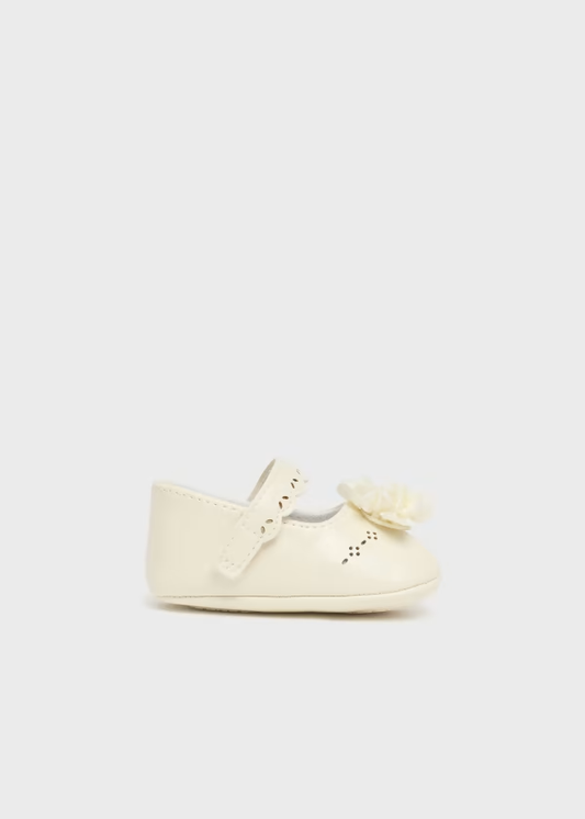 Mayoral Mary Janes w/Flower