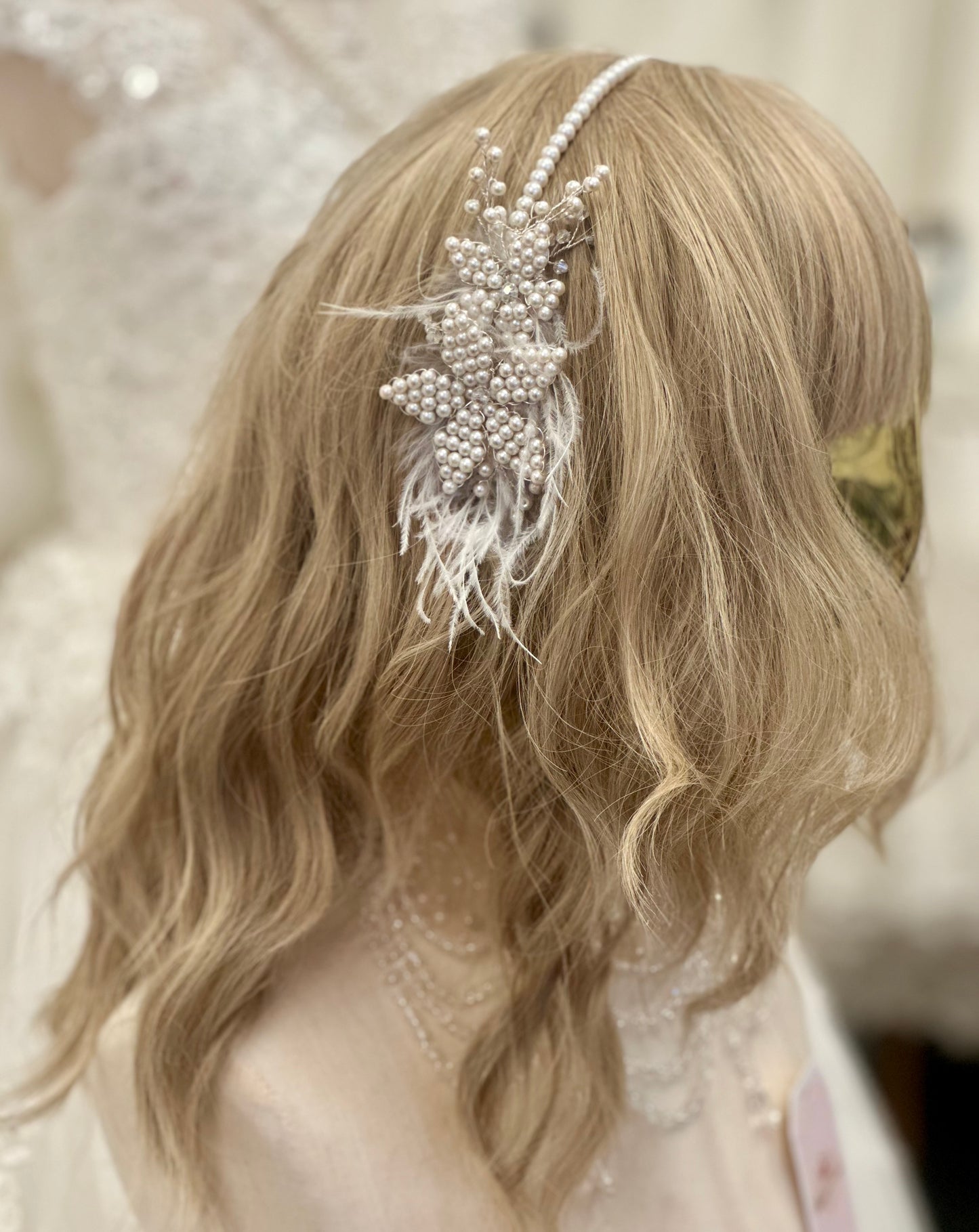 ST Pearl Hairpiece w/Feathers