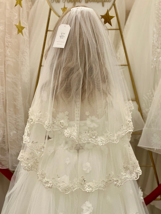 27" Veil with 3D Floral Trim