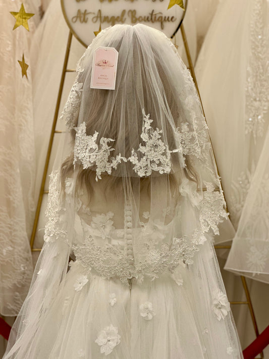 22" Veil with Lace Trim