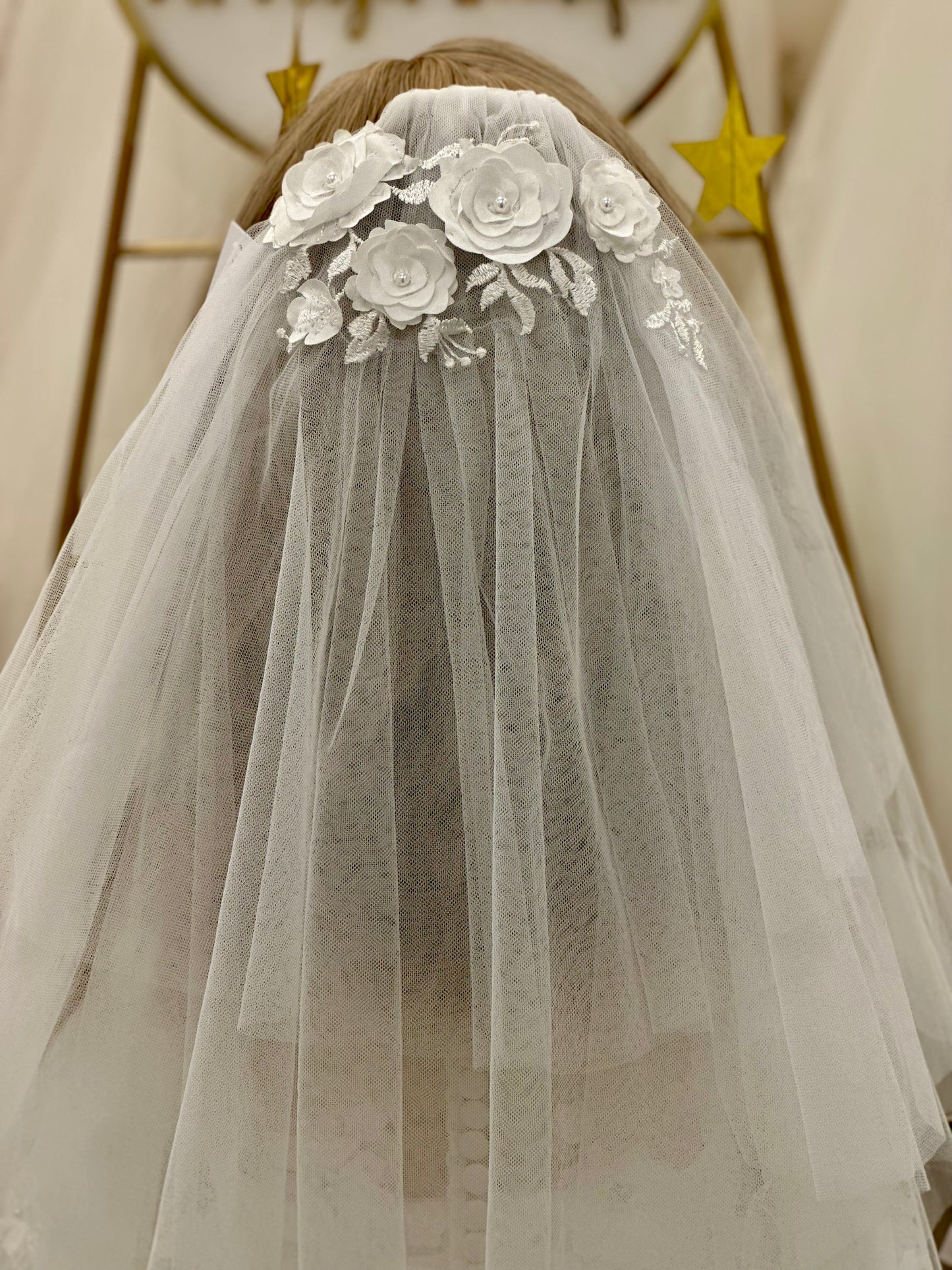 23" Veil with 3D Floral Trim