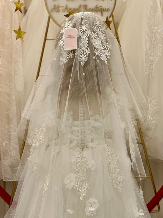 29" Veil with Appliqué