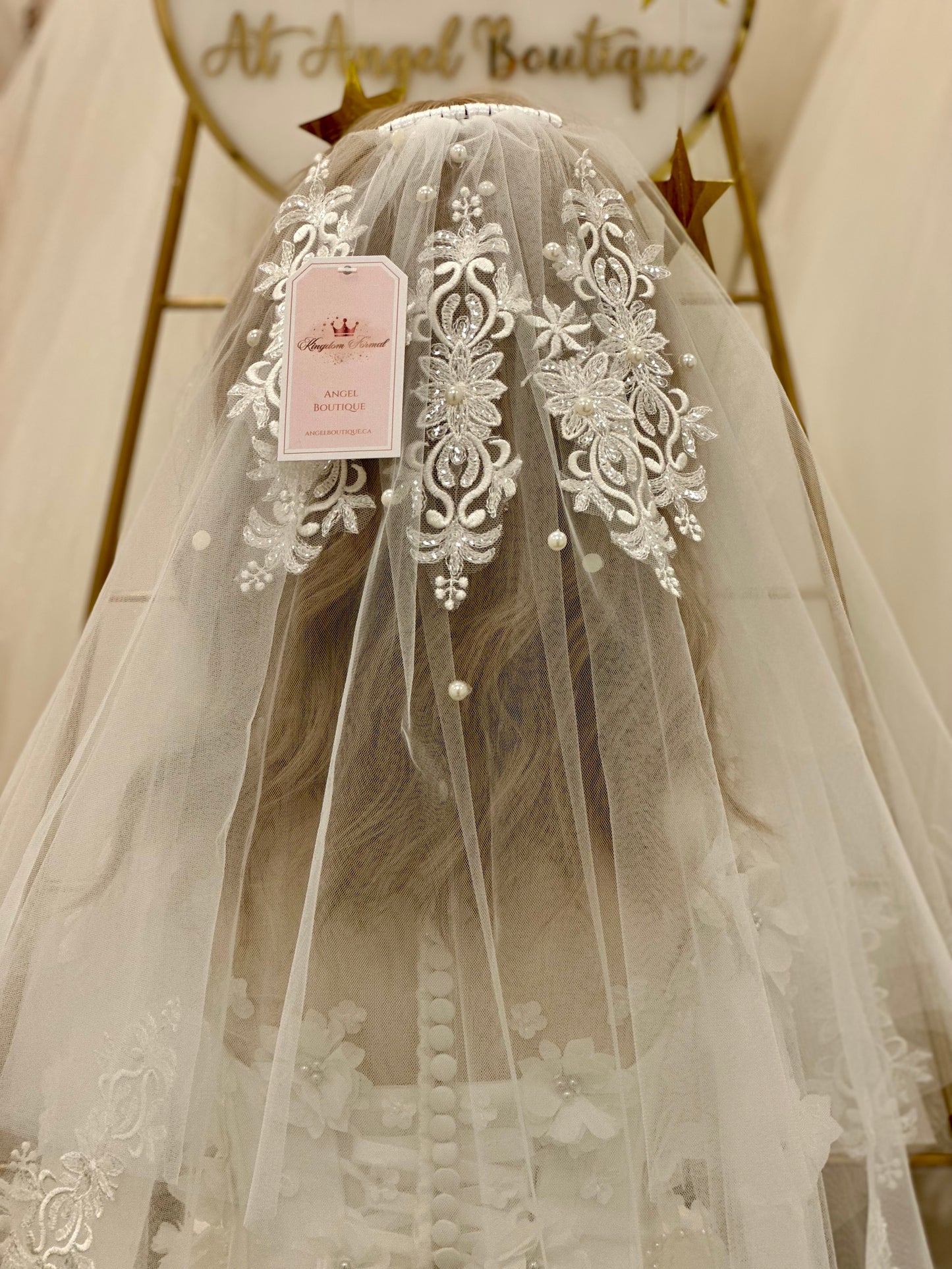 29" Veil with Appliqué