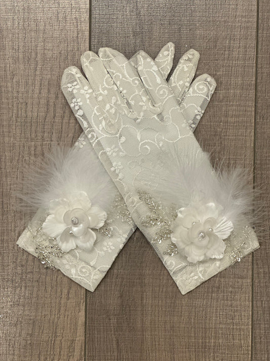 Lace Gloves with Appliqué
