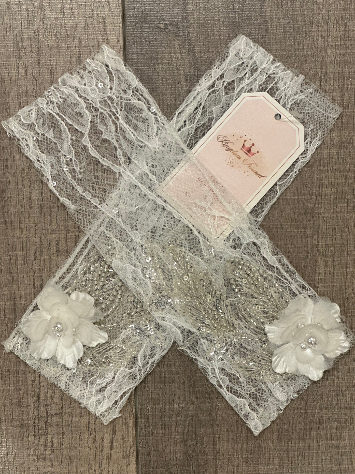 Lace Fingerless Gloves with Appliqué