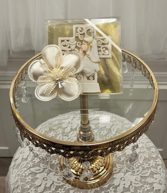 Ivory Cross w/Communion Girl Praying