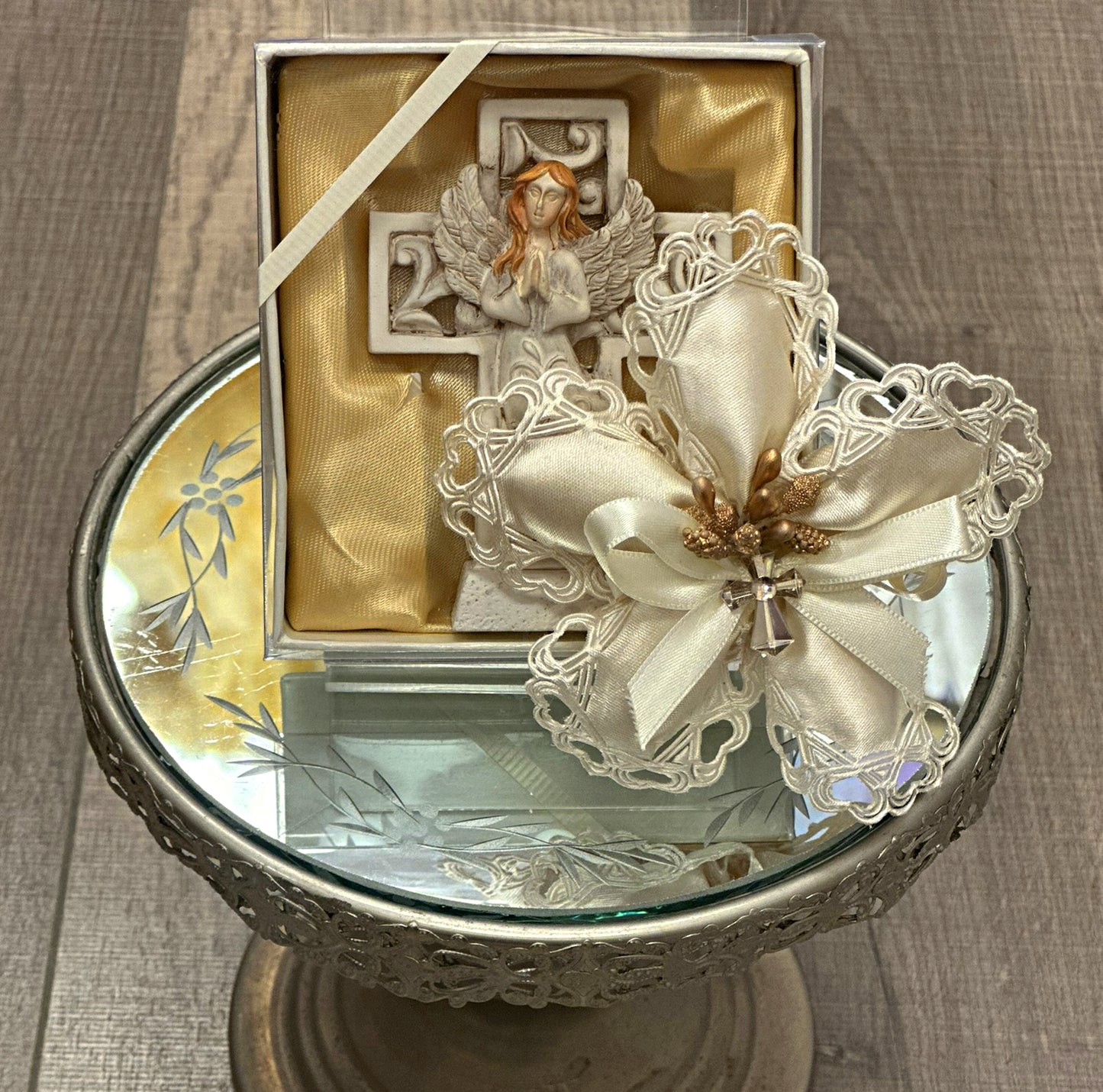 Praying Angel Cross Figure