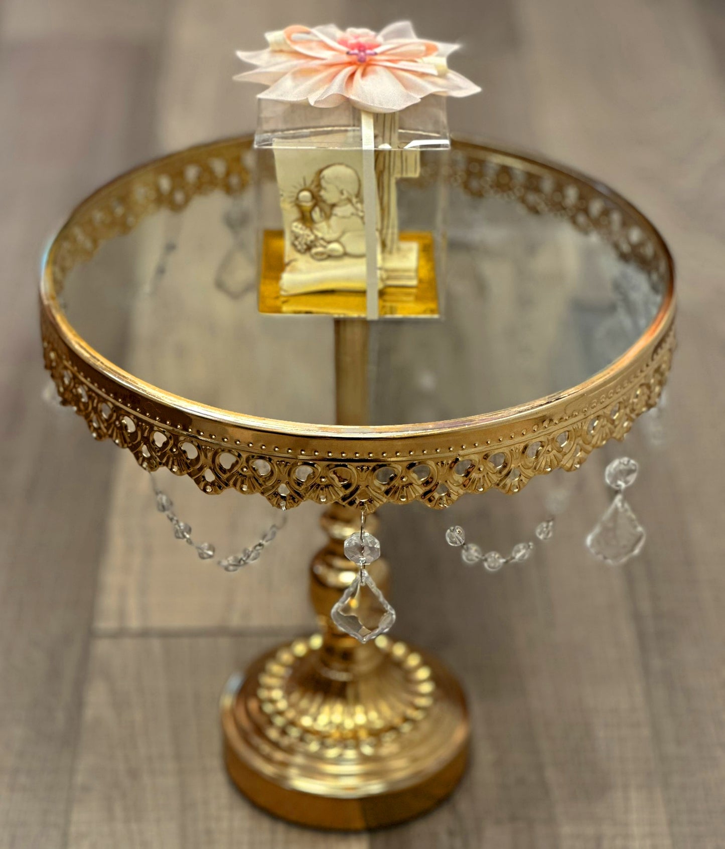 Communion girl with Cross Figure