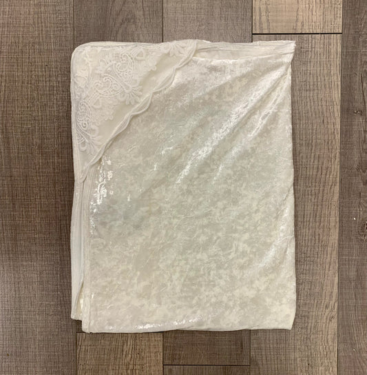 Princess Daliana Velour Blanket