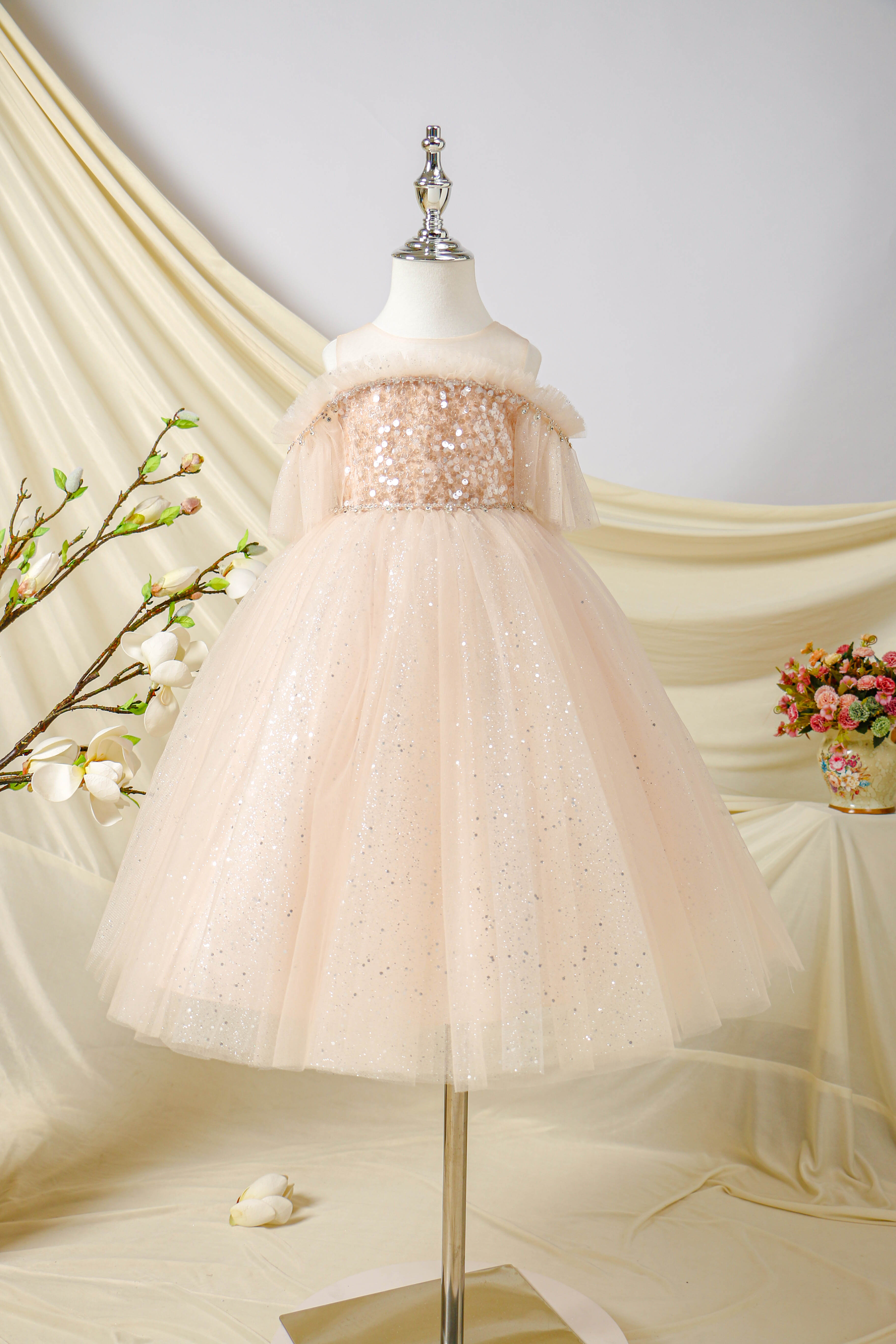Princess Daliana Christening short sleeveless dress main image 1