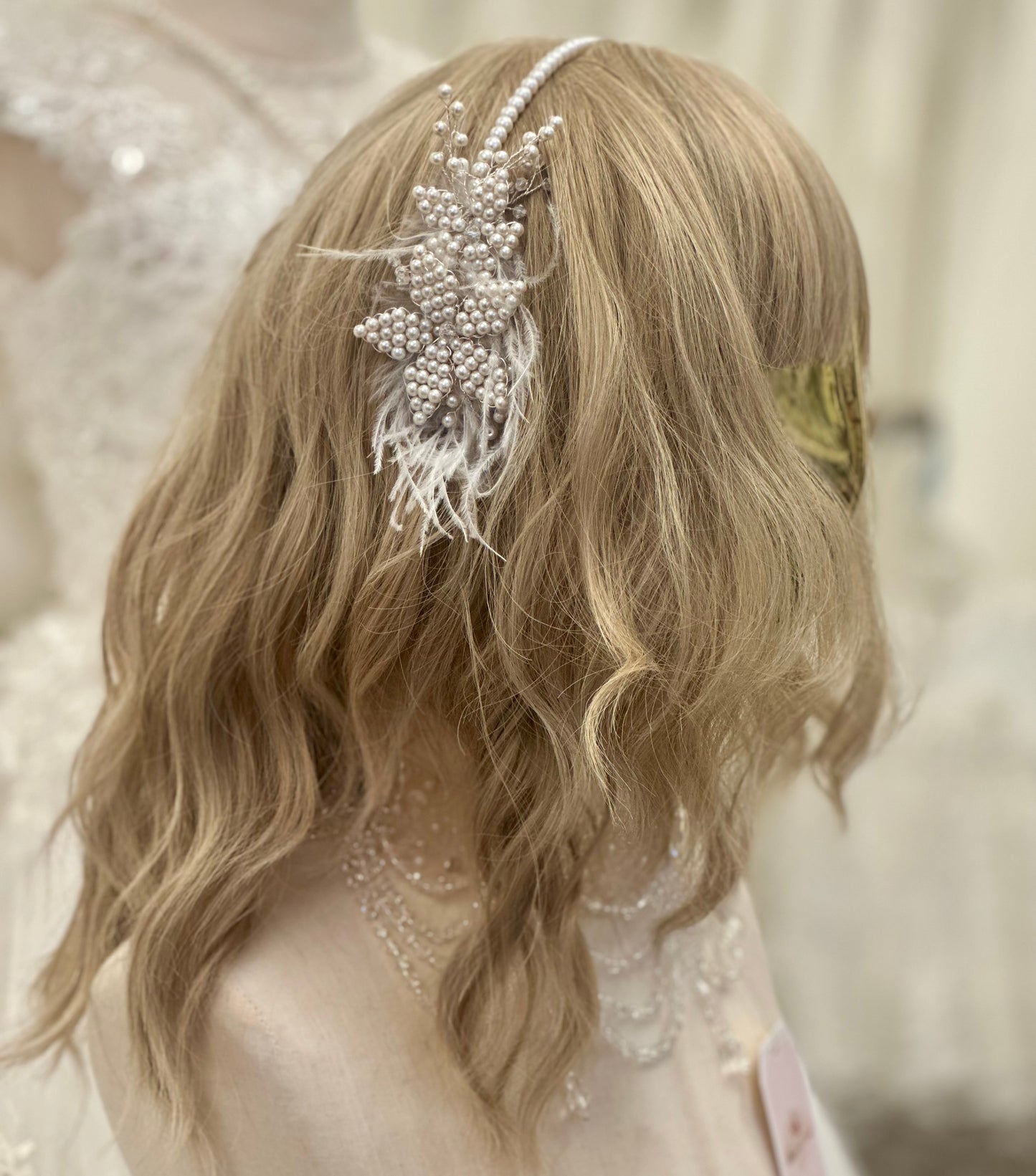 ST Pearl Hairpiece w/Feathers