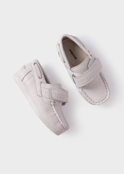 Mayoral baby leather boat shoes