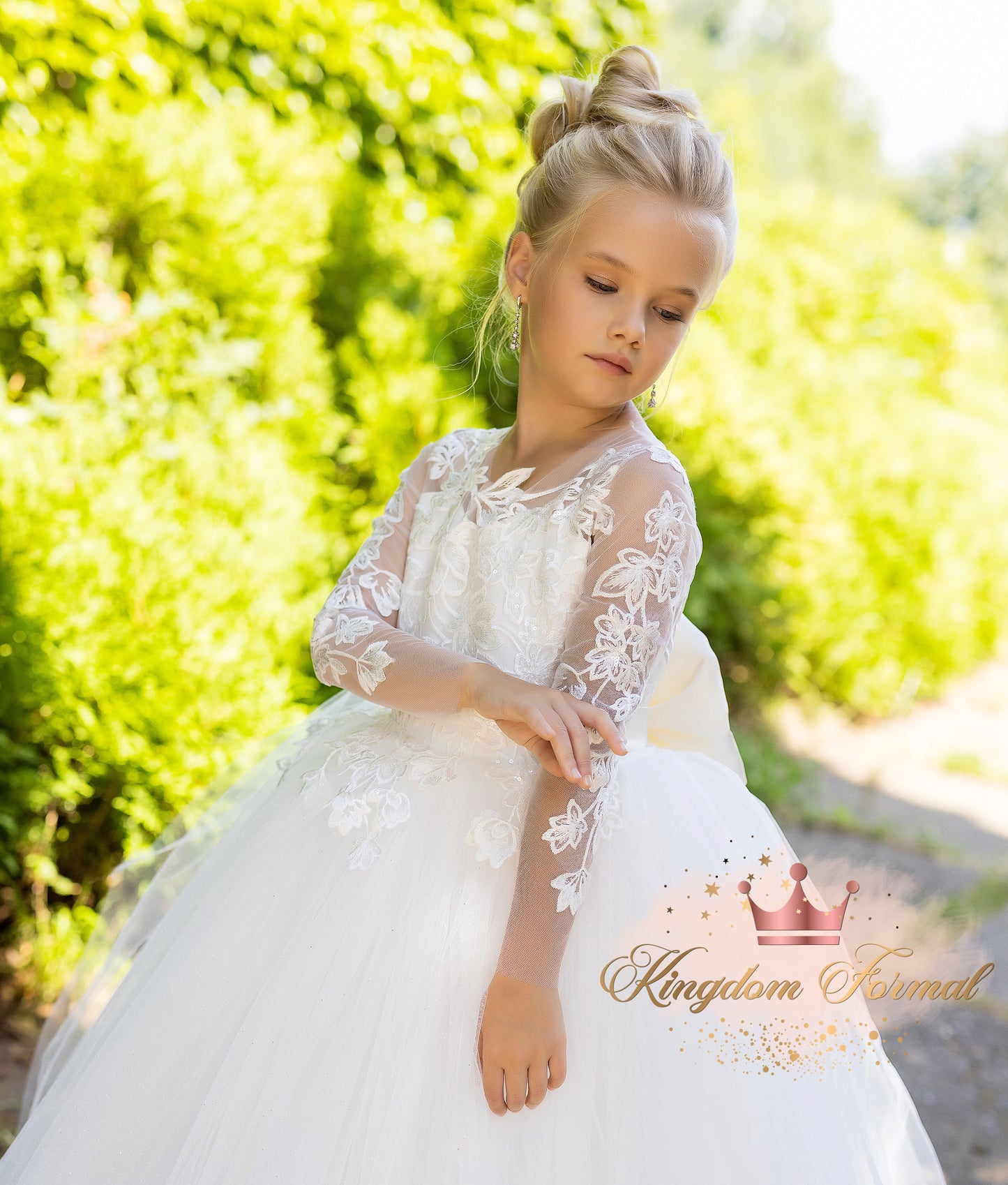 The Chiara Gown w/Train