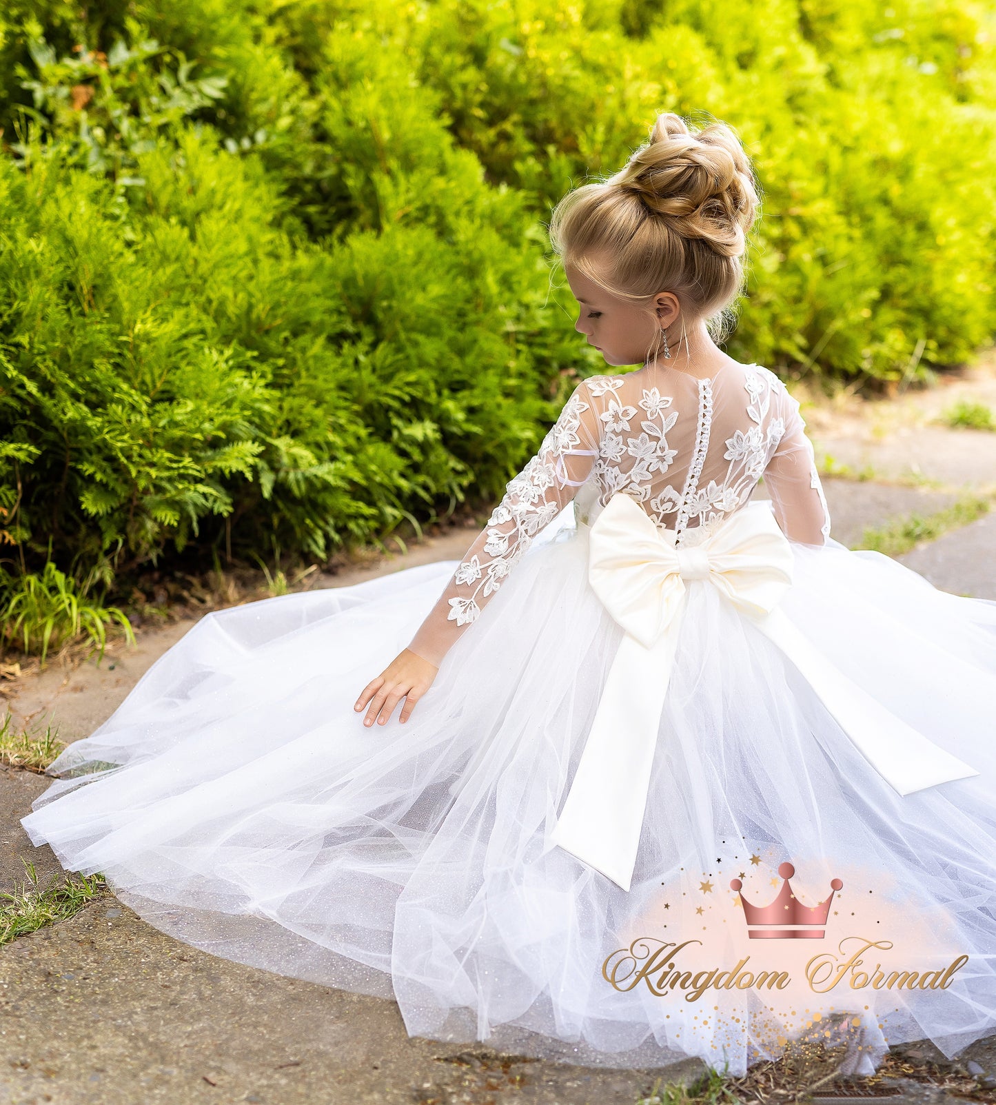 The Chiara Gown w/Train