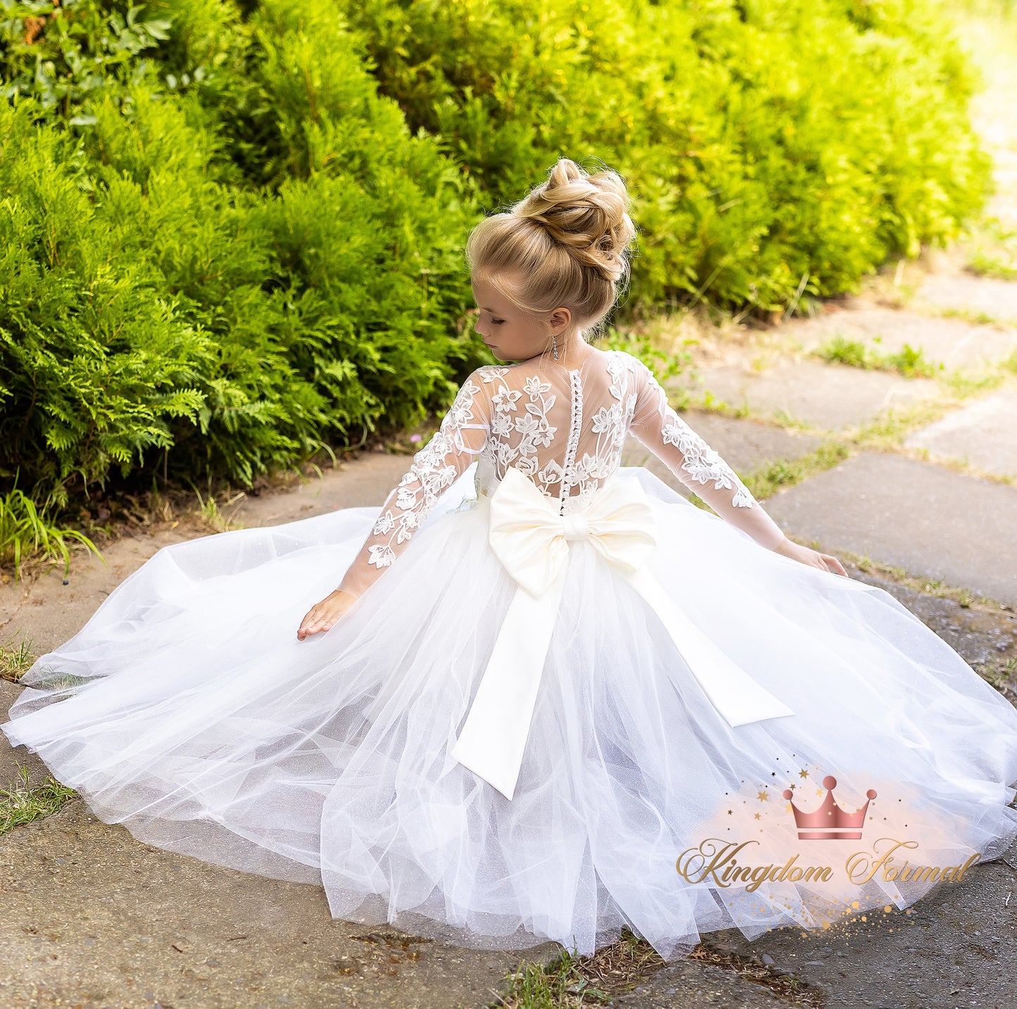 The Chiara Gown w/Train