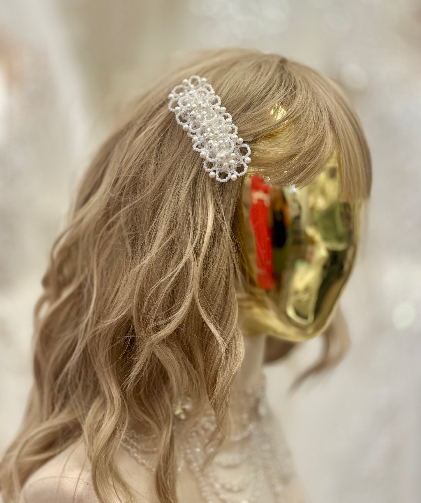 The Venice Lace Pearl Hair Clip