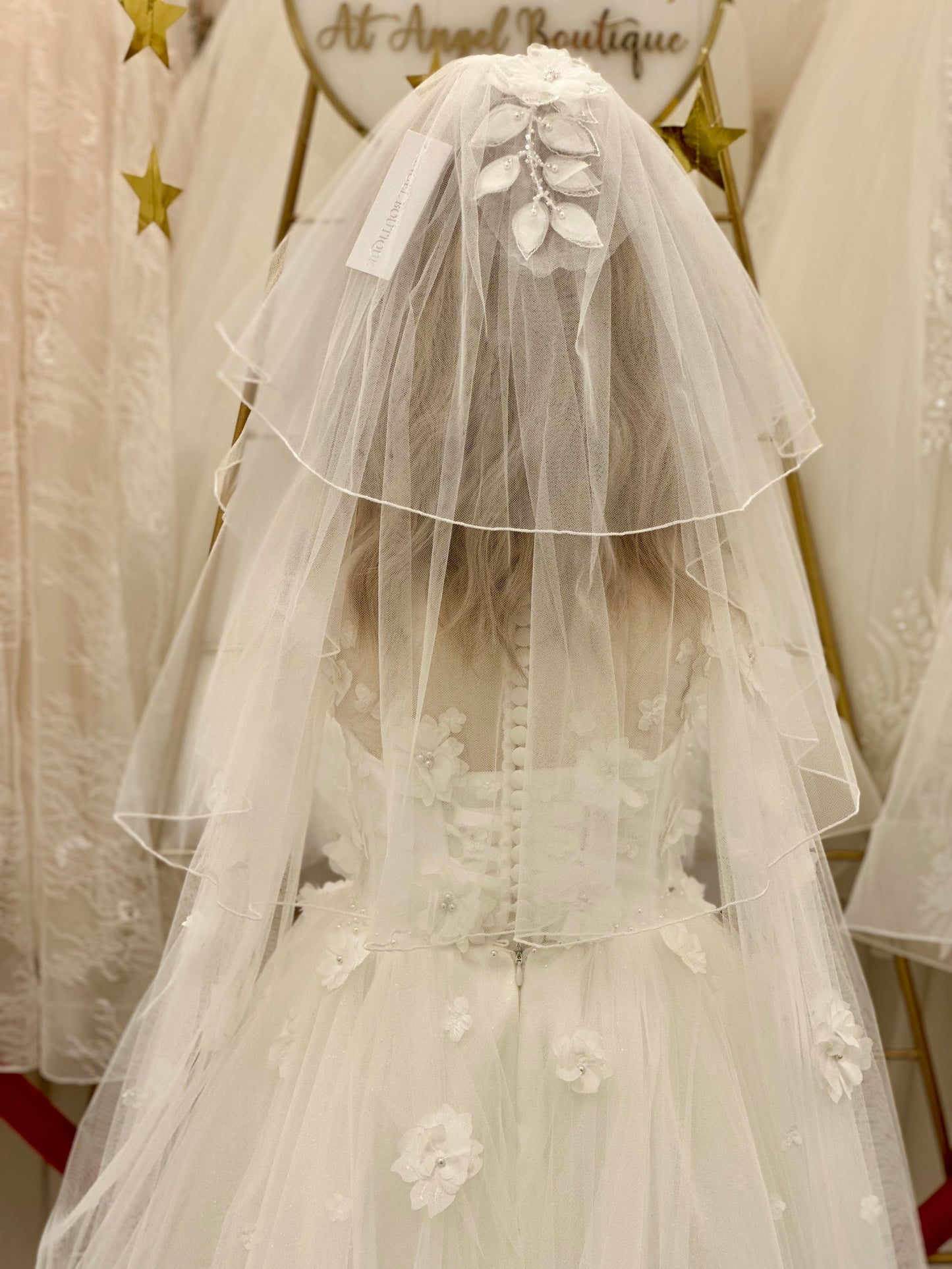 22" Veil with Appliqué