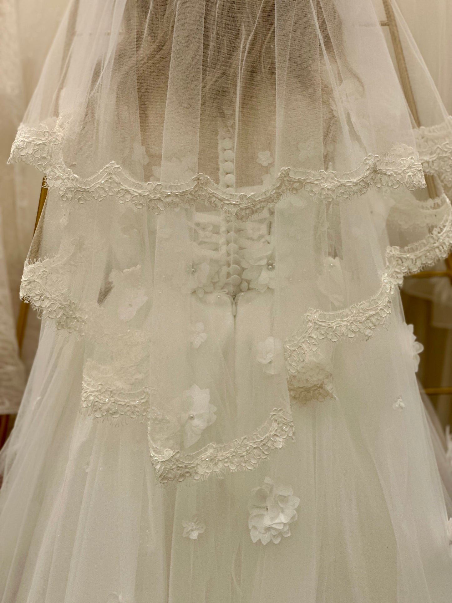 29" Veil with Lace Trim