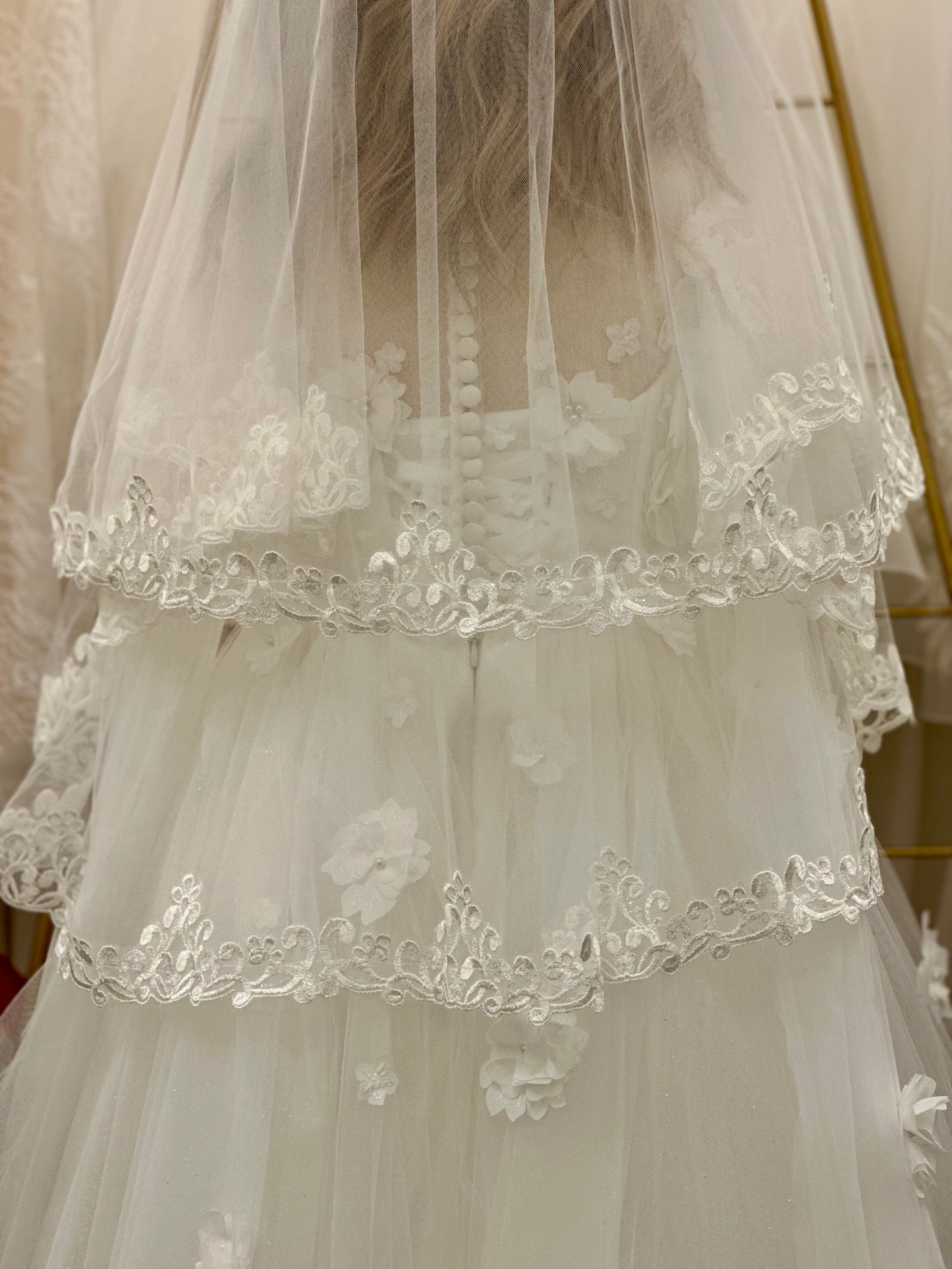 29" Veil with Lace Trim