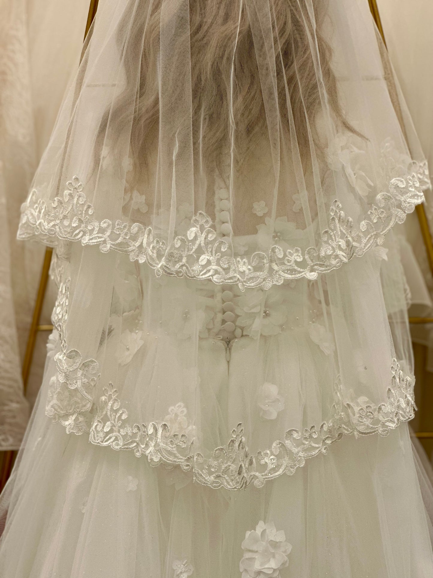 29" Veil with Lace Trim