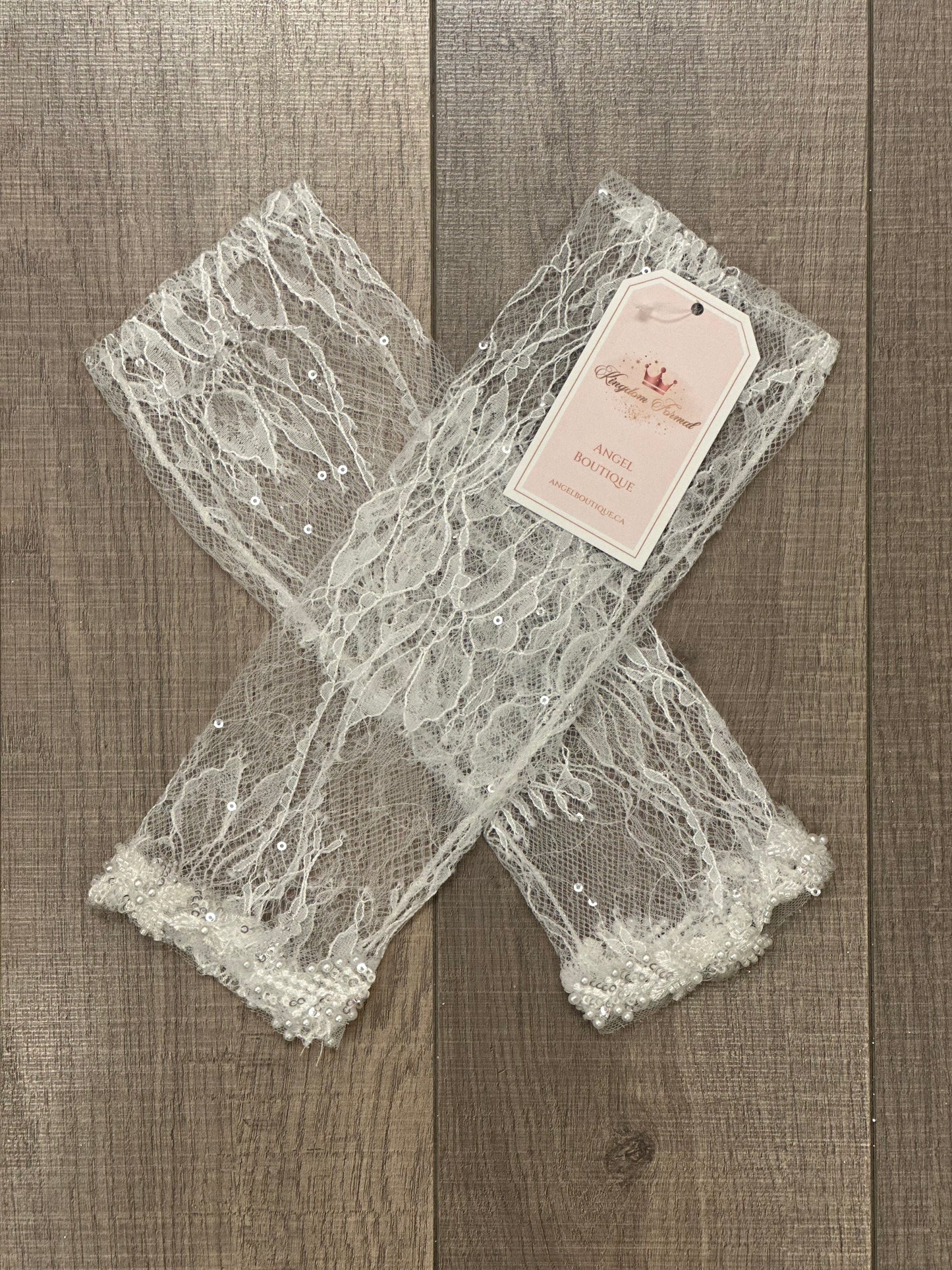 Lace Fingerless Gloves with Appliqué