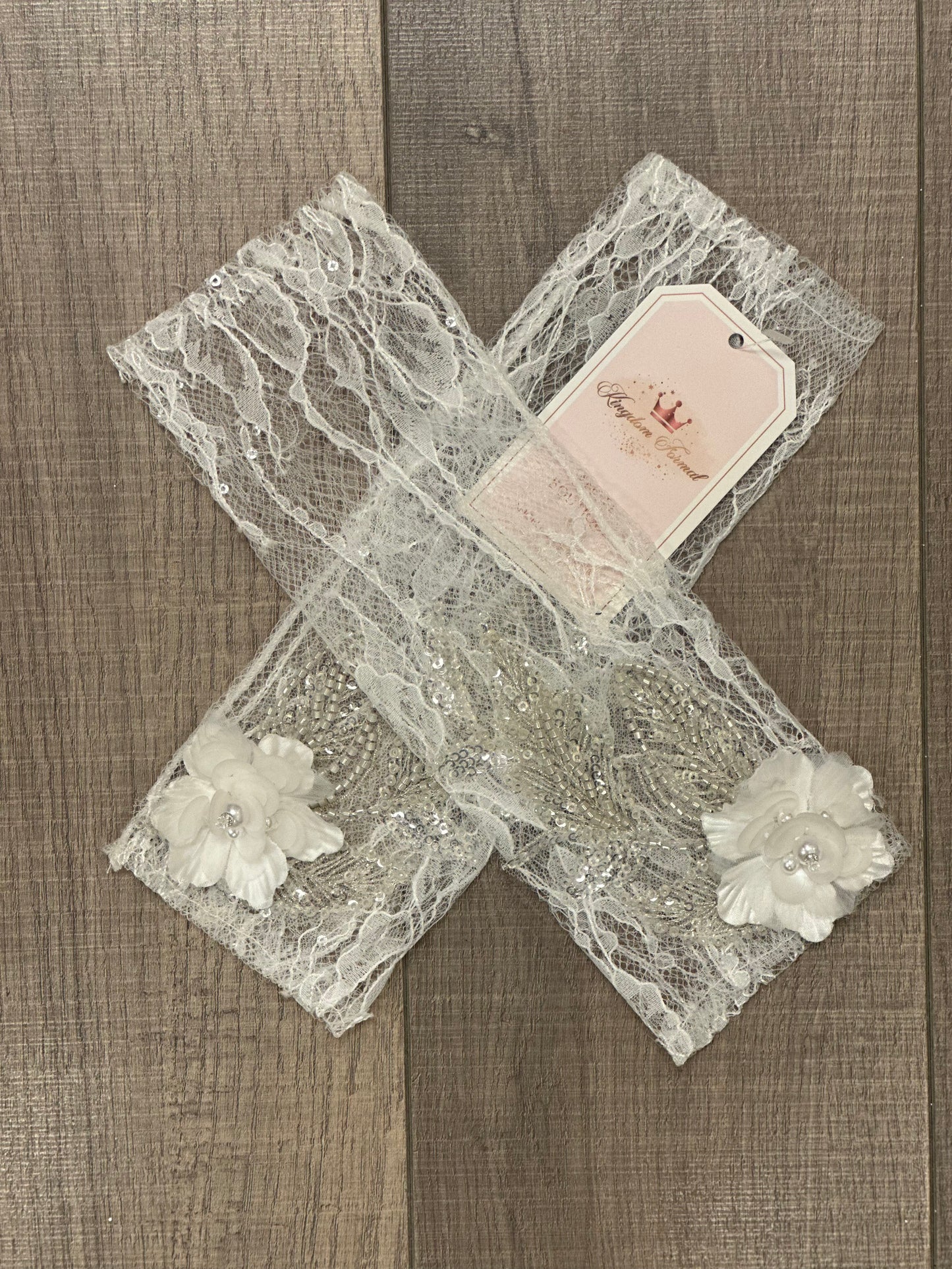 Lace Fingerless Gloves with Appliqué