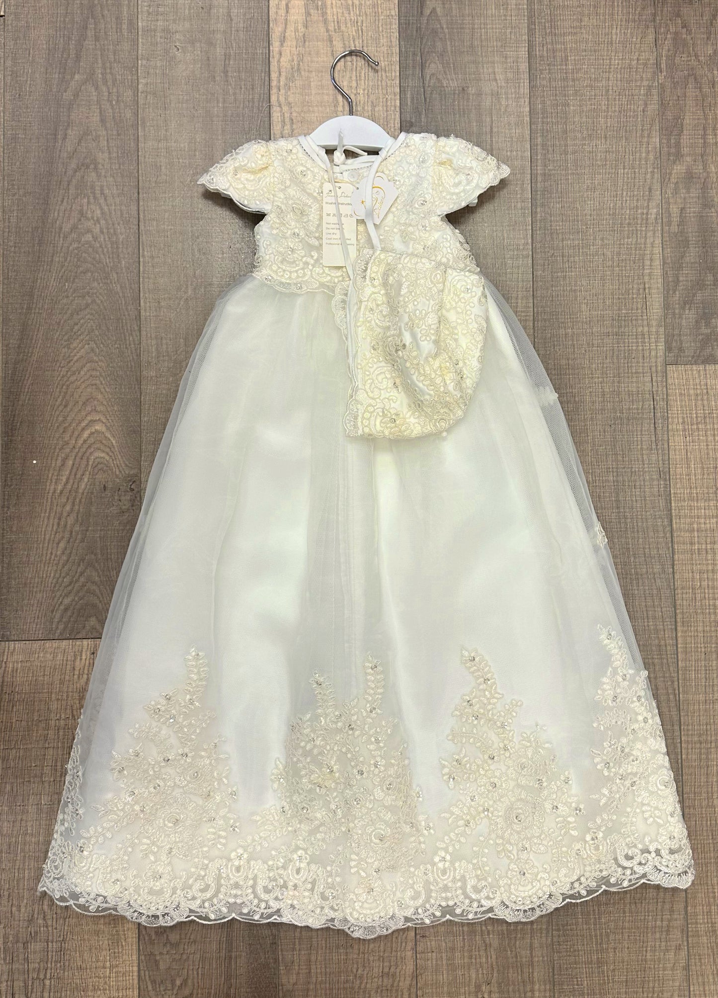 Princess Daliana Embroidered Gown w/Bonnet