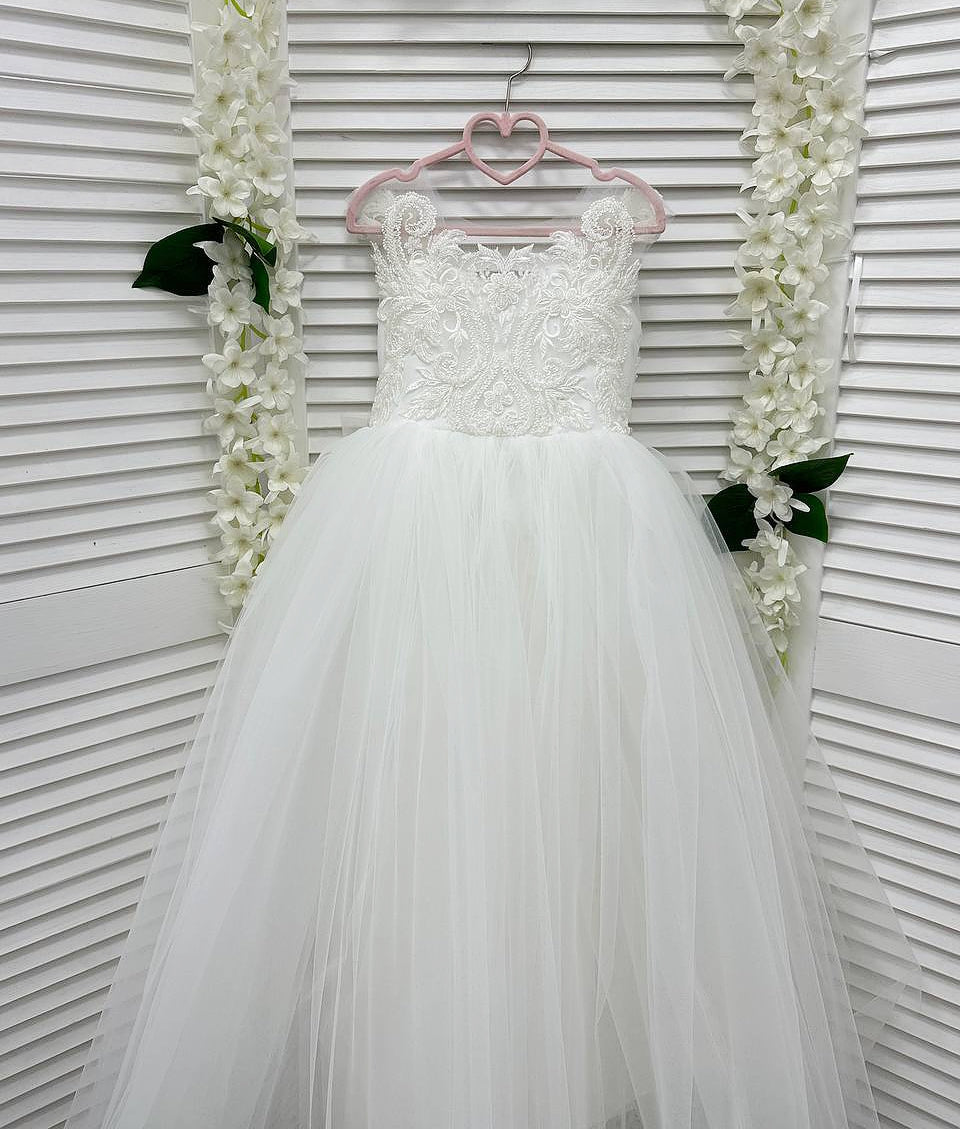 The Nyura Gown