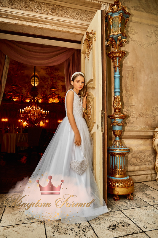 The Madelief Gown