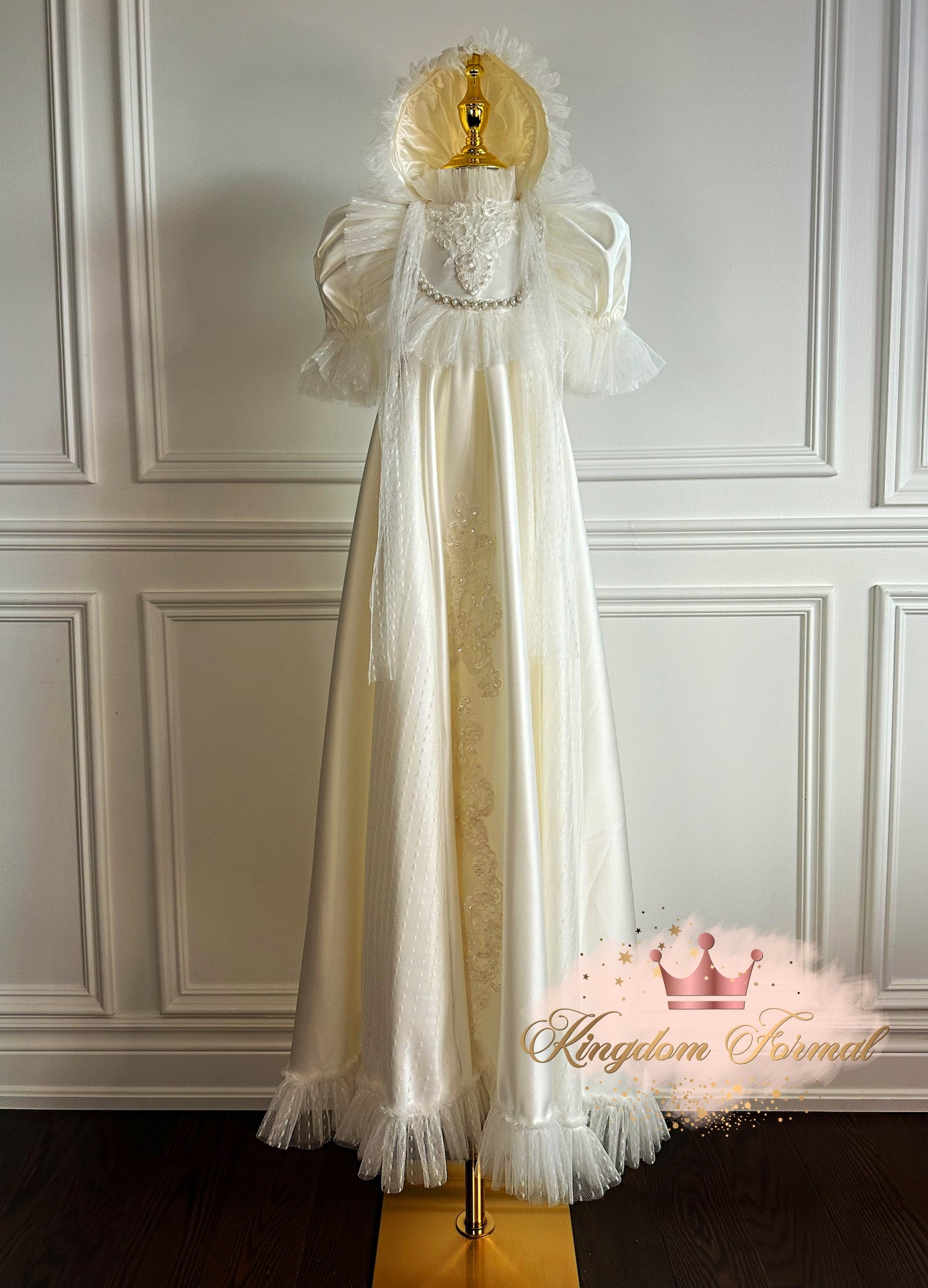 The Belkis Baptism Gown w/Bonnet