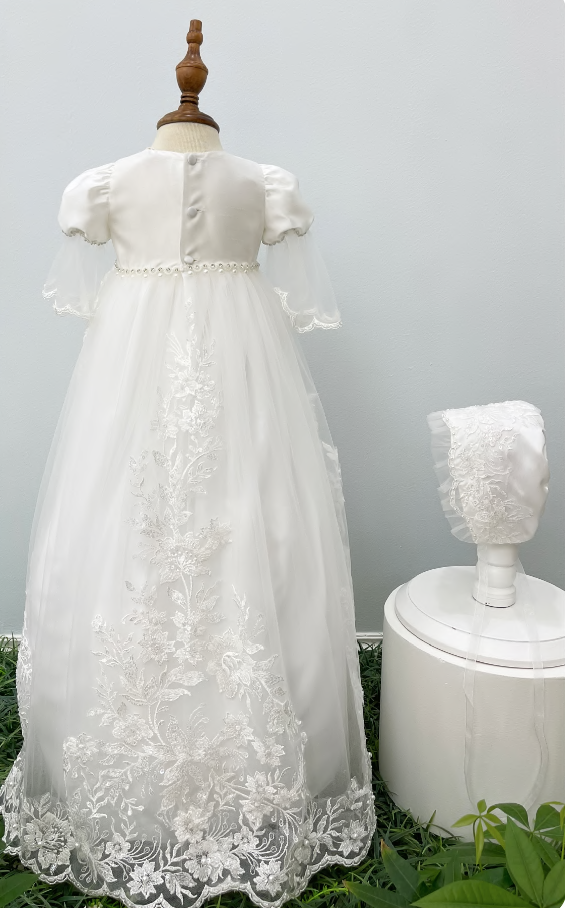 Infant Long Gown w/Lace Overlay, Bonnet