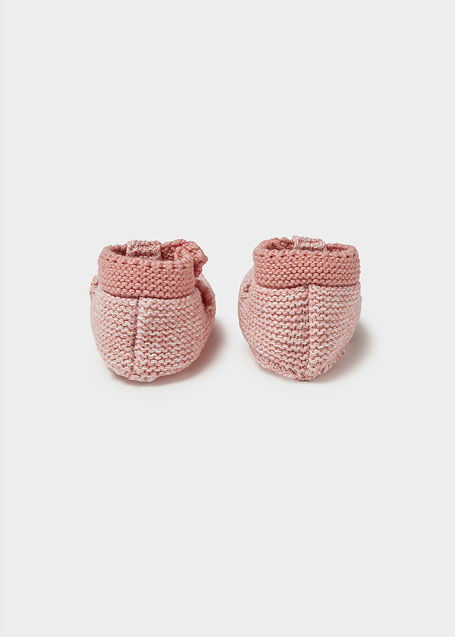 Newborn Knit Booties